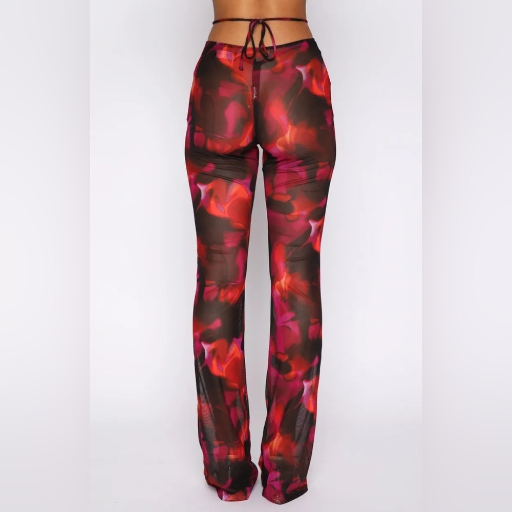 WHITE FOX RHYTHM OF THE NIGHT BUSTIER AND PANT SET IN PINK FLAME PRINT - Picture 5 of 15